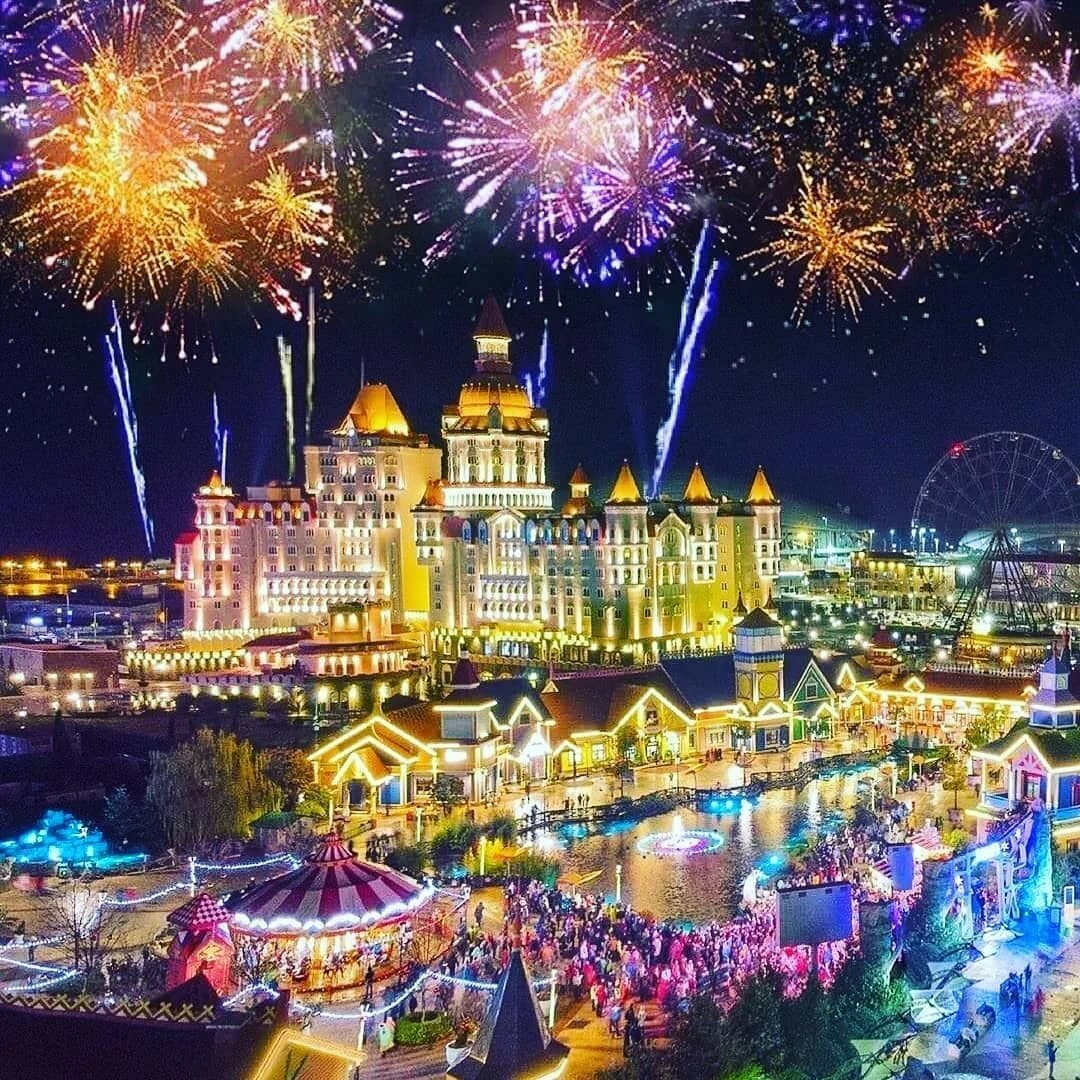Встречаем Новый год 2025 в Сочи
