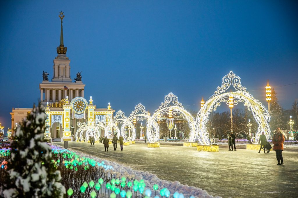 Новогодняя Москва 2025 - фото самых красивых мест