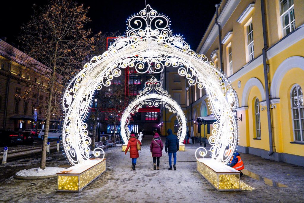 Фото украшенных улиц столицы